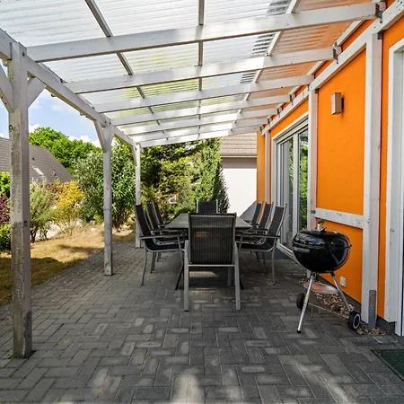 بيت للعطل Aurora Mit Kamin Und Terrasse Marienfelde