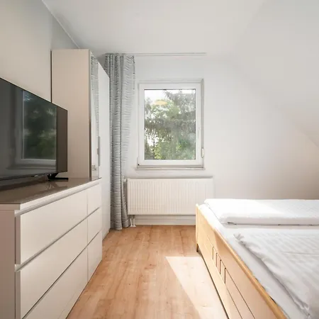 Aurora Mit Kamin Und Terrasse *