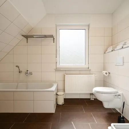 Aurora Mit Kamin Und Terrasse Marienfelde