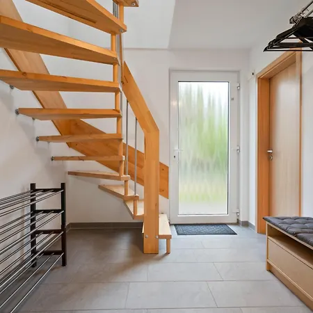 Aurora Mit Kamin Und Terrasse بيت للعطل